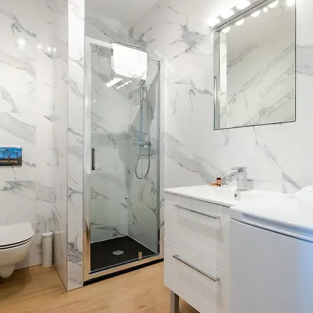 Shortstaypoland Pileckiego