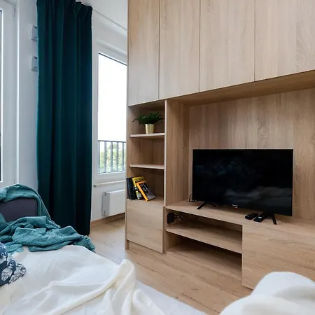 Shortstaypoland Pileckiego 公寓