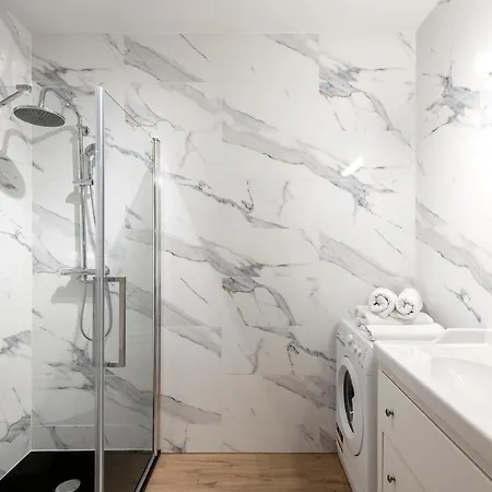 Shortstaypoland Pileckiego * Varsovia